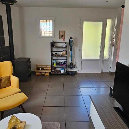 Appartement Dans Notre Maison Domessin Εξωτερικό φωτογραφία