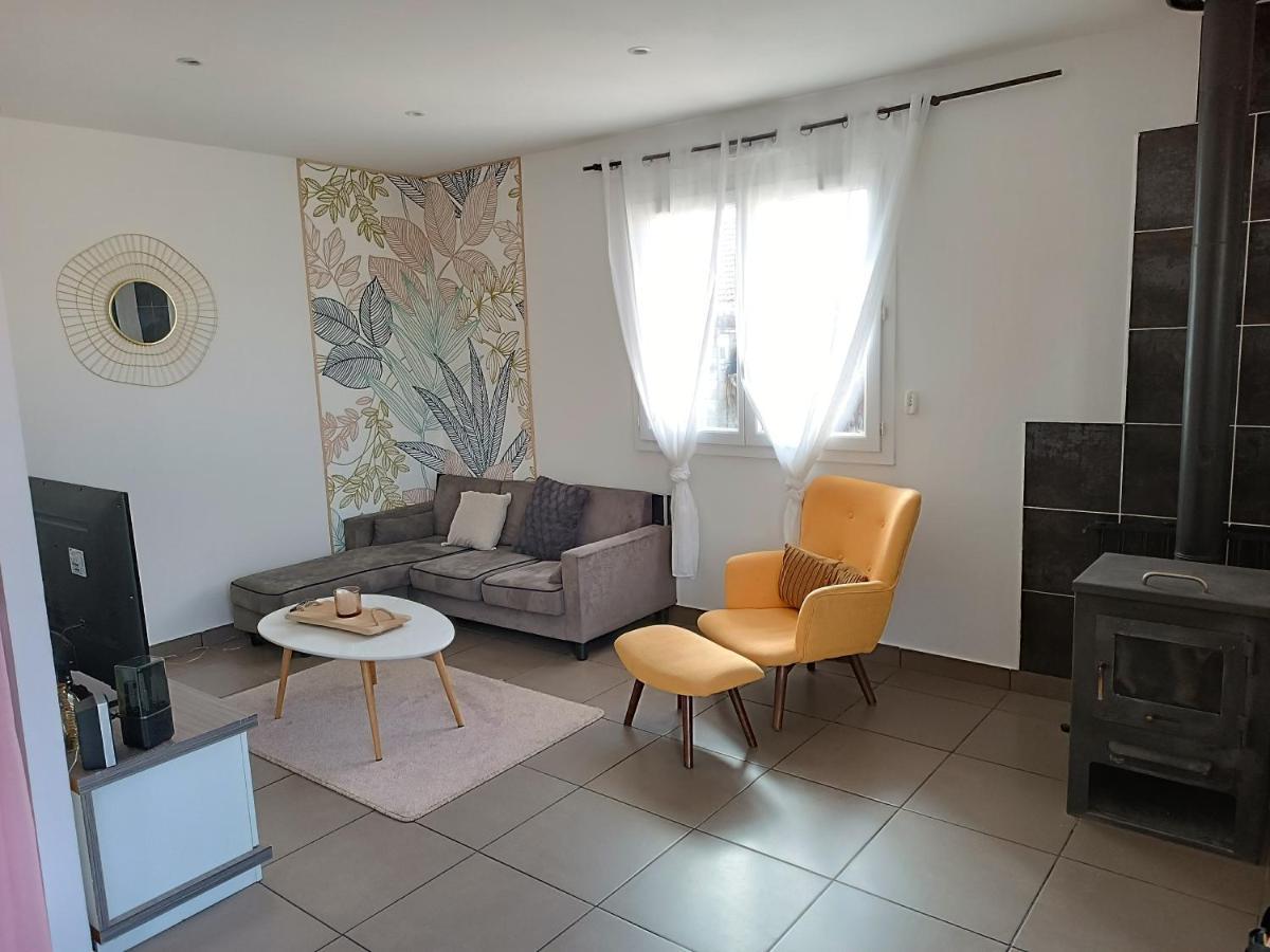 Appartement Dans Notre Maison Domessin Εξωτερικό φωτογραφία
